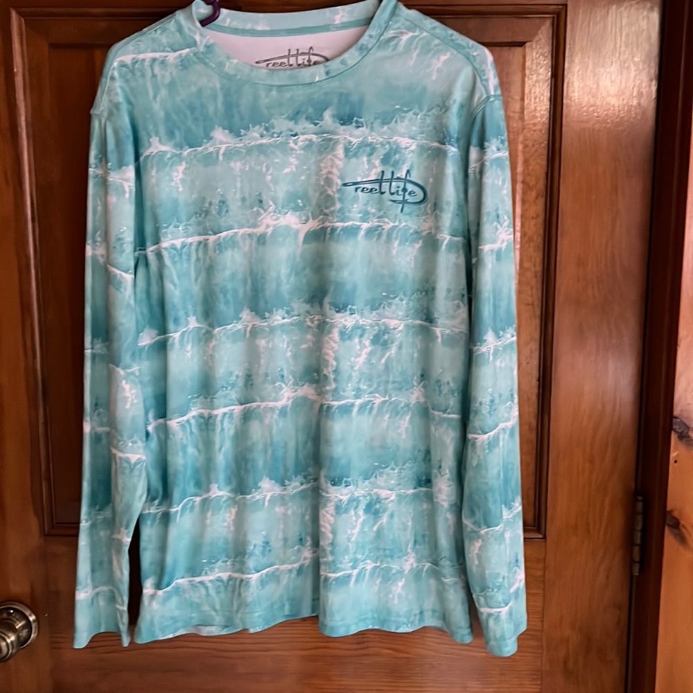 Reel Life Long Sleeve UV Blocking Shirt Size Medium